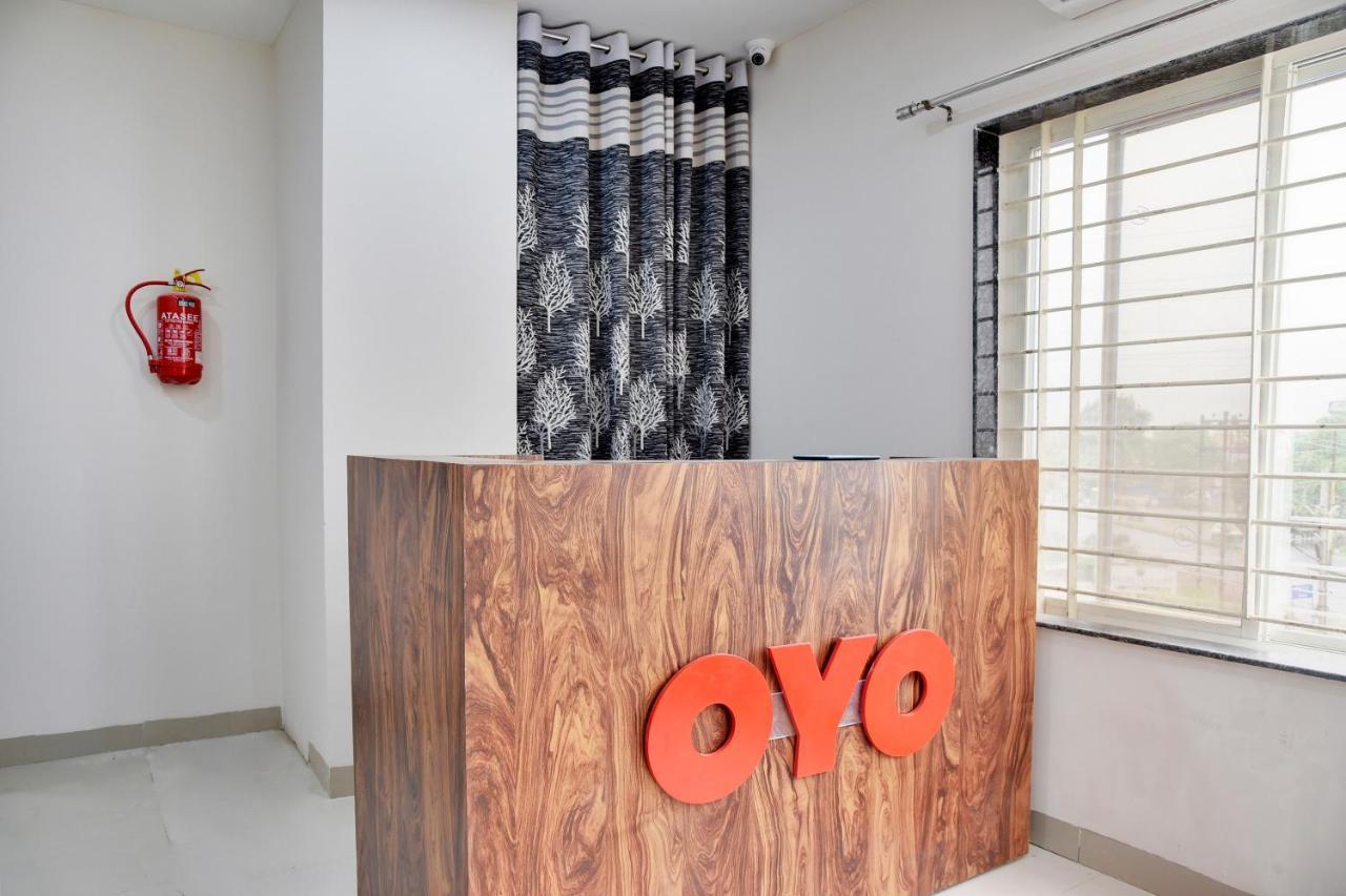فندق Oyo 40146 كونتيننتال بوبال المظهر الخارجي الصورة